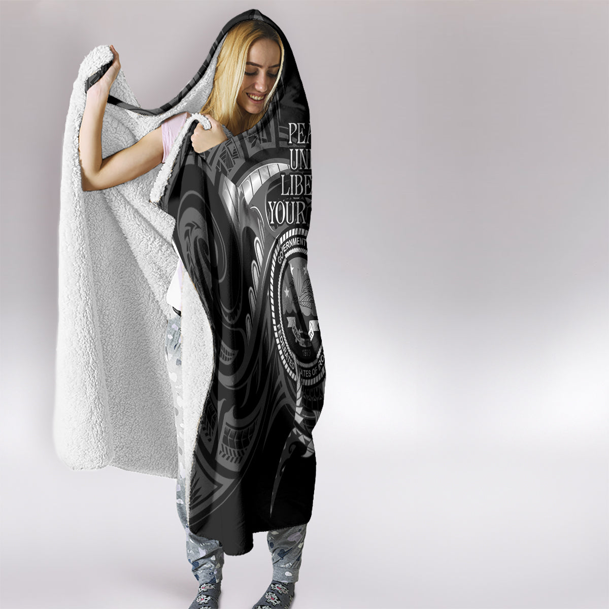 Personalised FSM Culture Day Hooded Blanket Hammerhead Shark Tribal 2024 LT9 - Polynesian Pride
