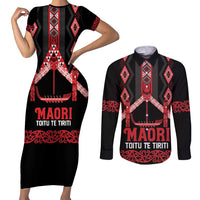 Toitu Te Tiriti Waitangi Couples Matching Short Sleeve Bodycon Dress and Long Sleeve Button Shirt Black Wharenui House - Polynesian Pride