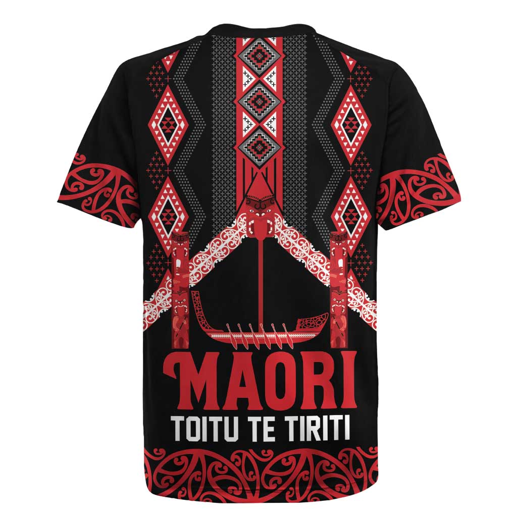 Toitu Te Tiriti Waitangi Rugby Jersey Black Wharenui House LT9 - Polynesian Pride