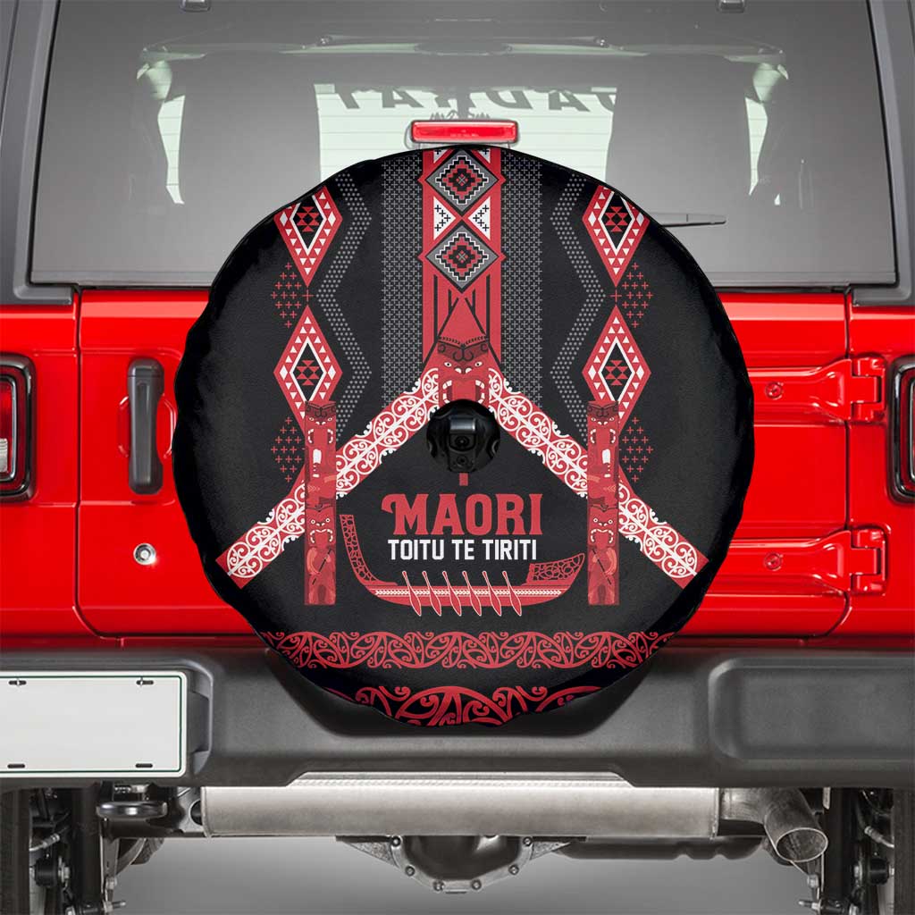 Toitu Te Tiriti Waitangi Spare Tire Cover Black Wharenui House LT9 - Polynesian Pride