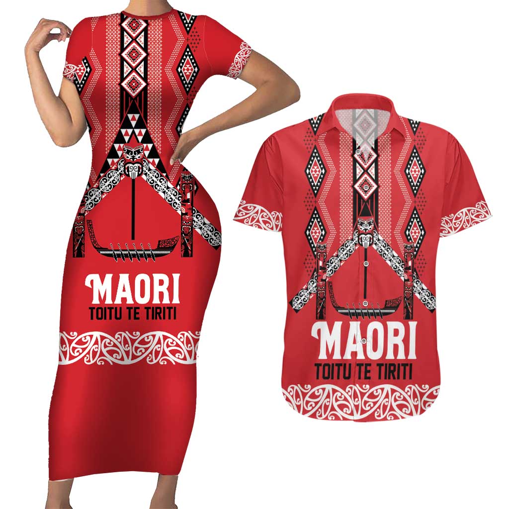 Toitu Te Tiriti Waitangi Couples Matching Short Sleeve Bodycon Dress and Hawaiian Shirt Red Wharenui House - Polynesian Pride