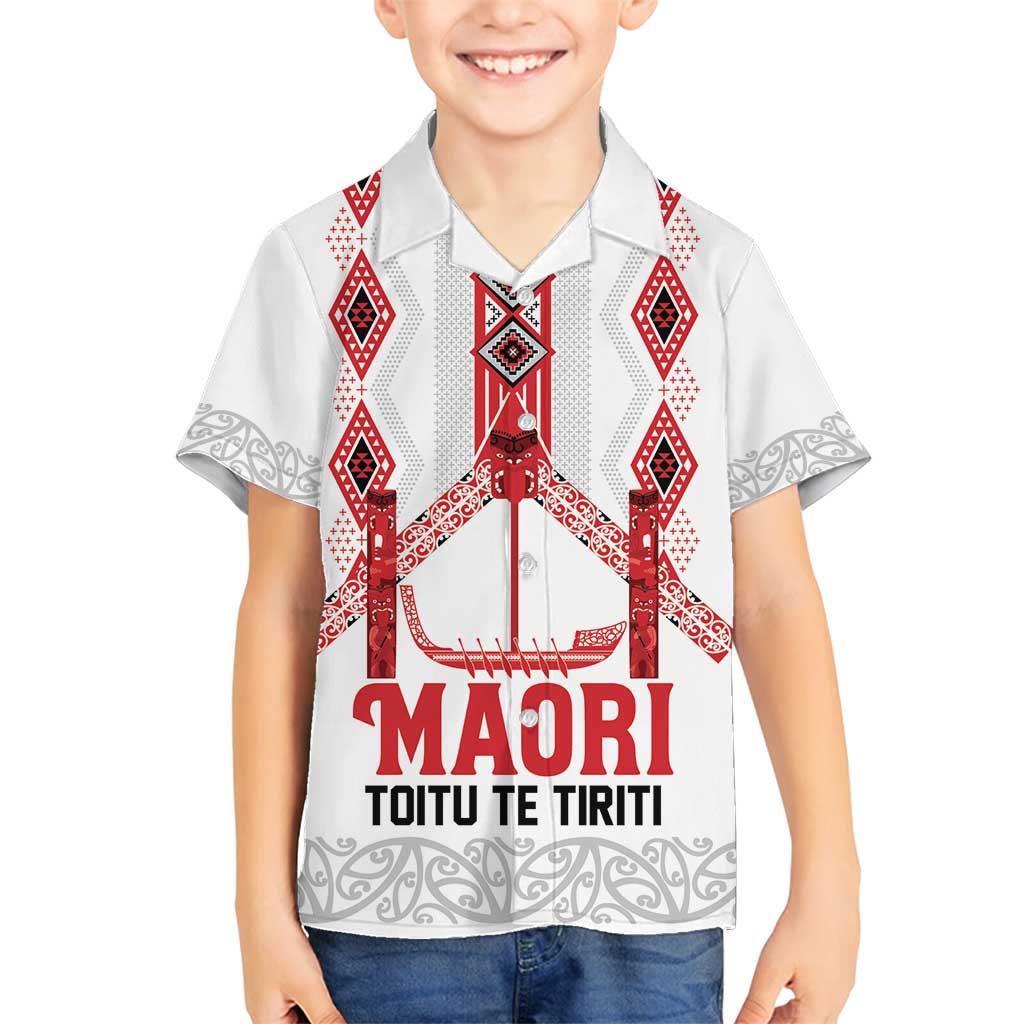 Toitu Te Tiriti Waitangi Family Matching Off Shoulder Short Dress and Hawaiian Shirt White Wharenui House - Polynesian Pride