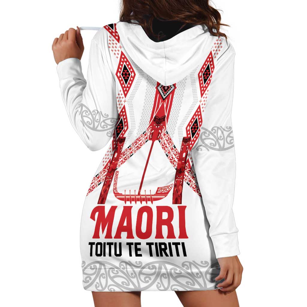 Toitu Te Tiriti Waitangi Hoodie Dress White Wharenui House LT9 - Polynesian Pride