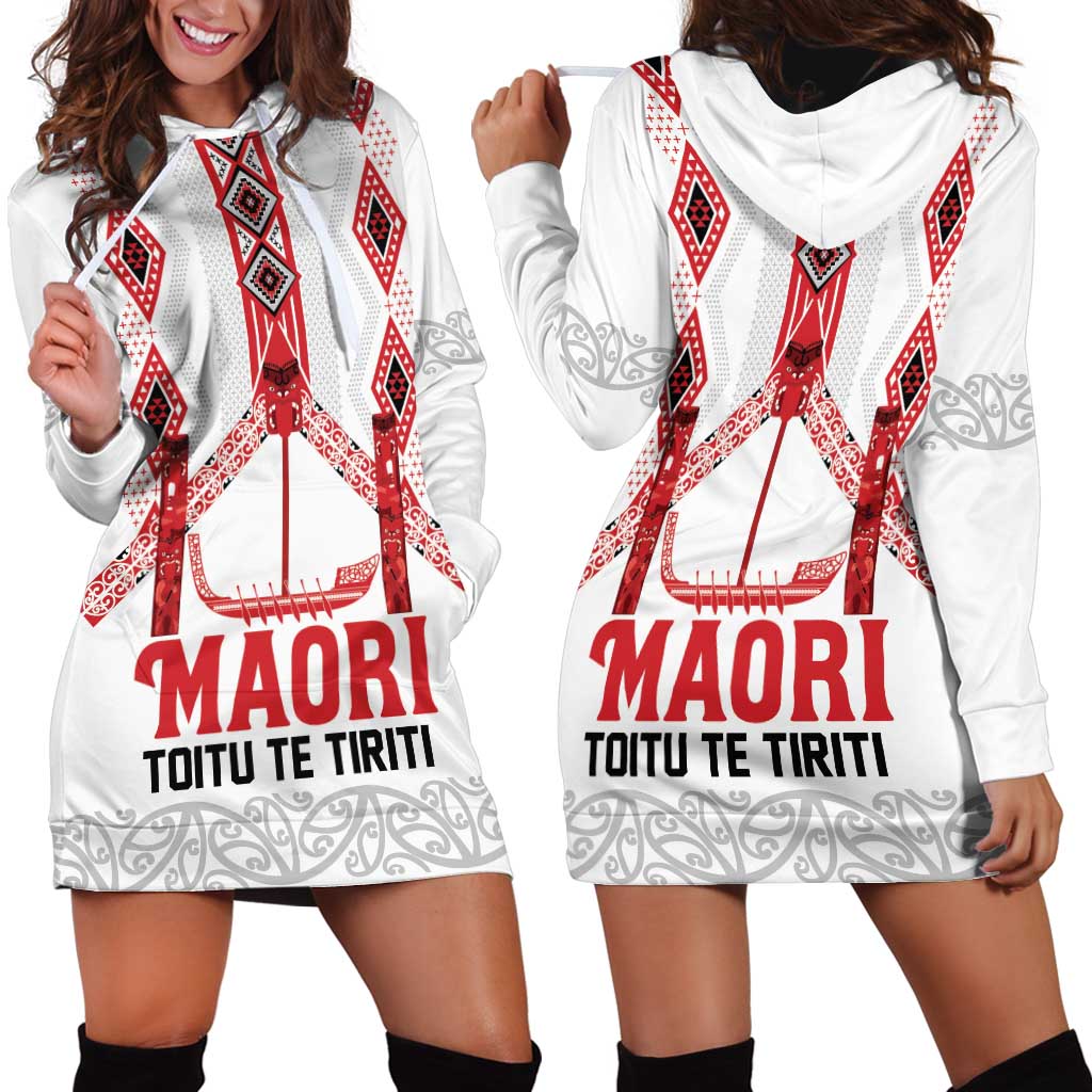 Toitu Te Tiriti Waitangi Hoodie Dress White Wharenui House LT9 - Polynesian Pride