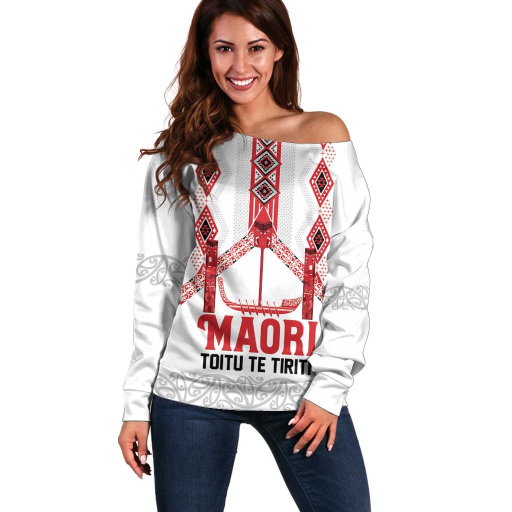 Toitu Te Tiriti Waitangi Off Shoulder Sweater White Wharenui House - Polynesian Pride