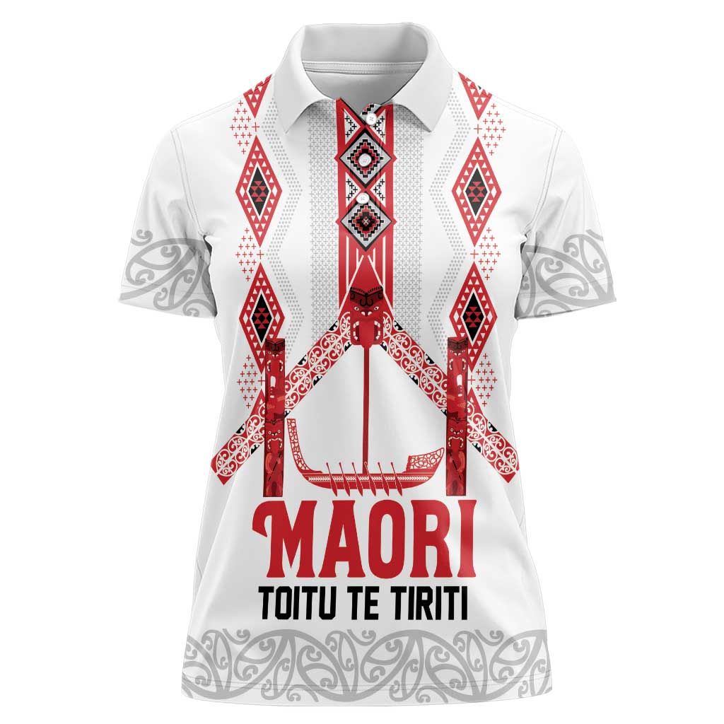 Toitu Te Tiriti Waitangi Women Polo Shirt White Wharenui House - Polynesian Pride