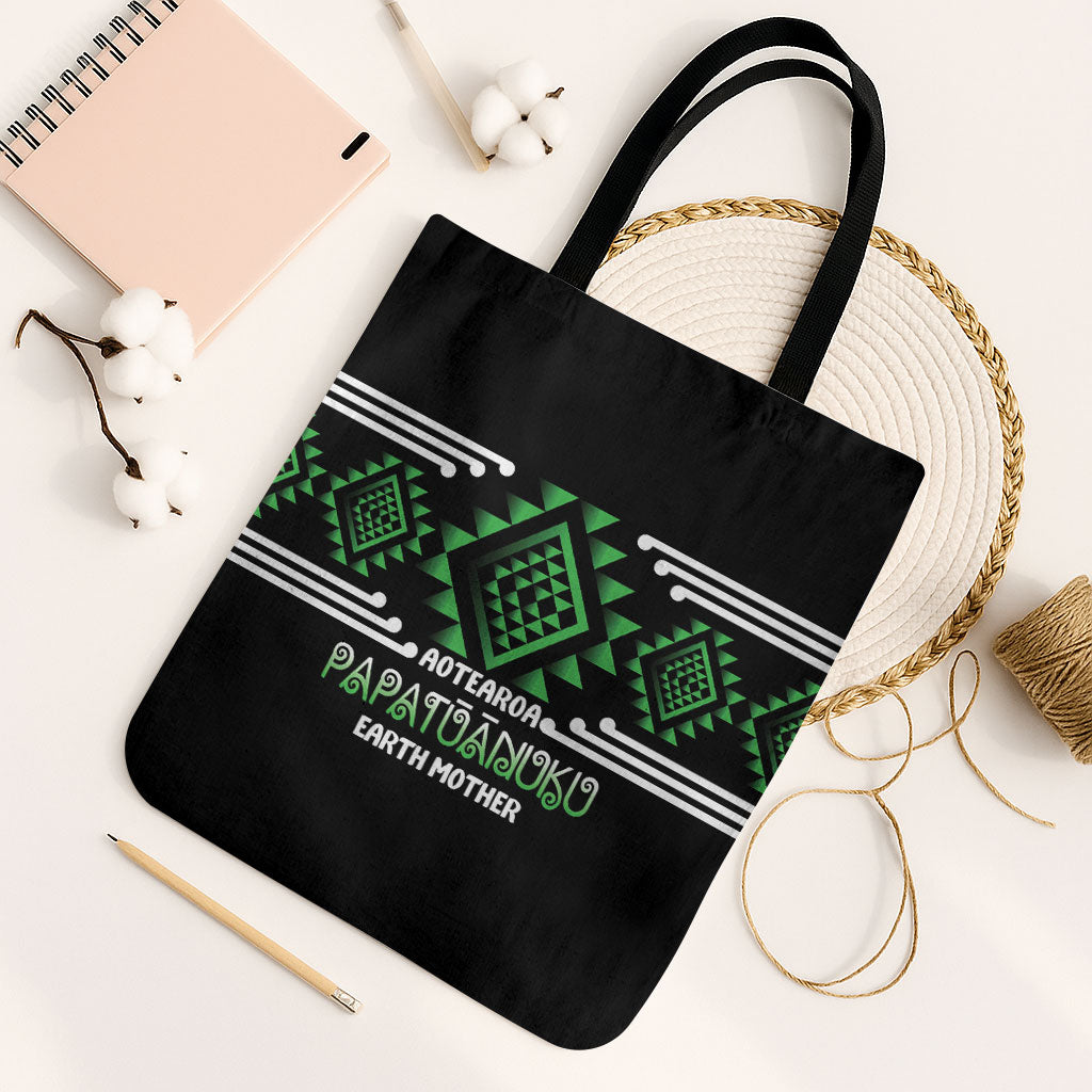 Aotearoa Atua Papatuanuku Tote Bag Maori Earth Mother Taniko Motifs LT14 Black Strap One Size Green - Polynesian Pride