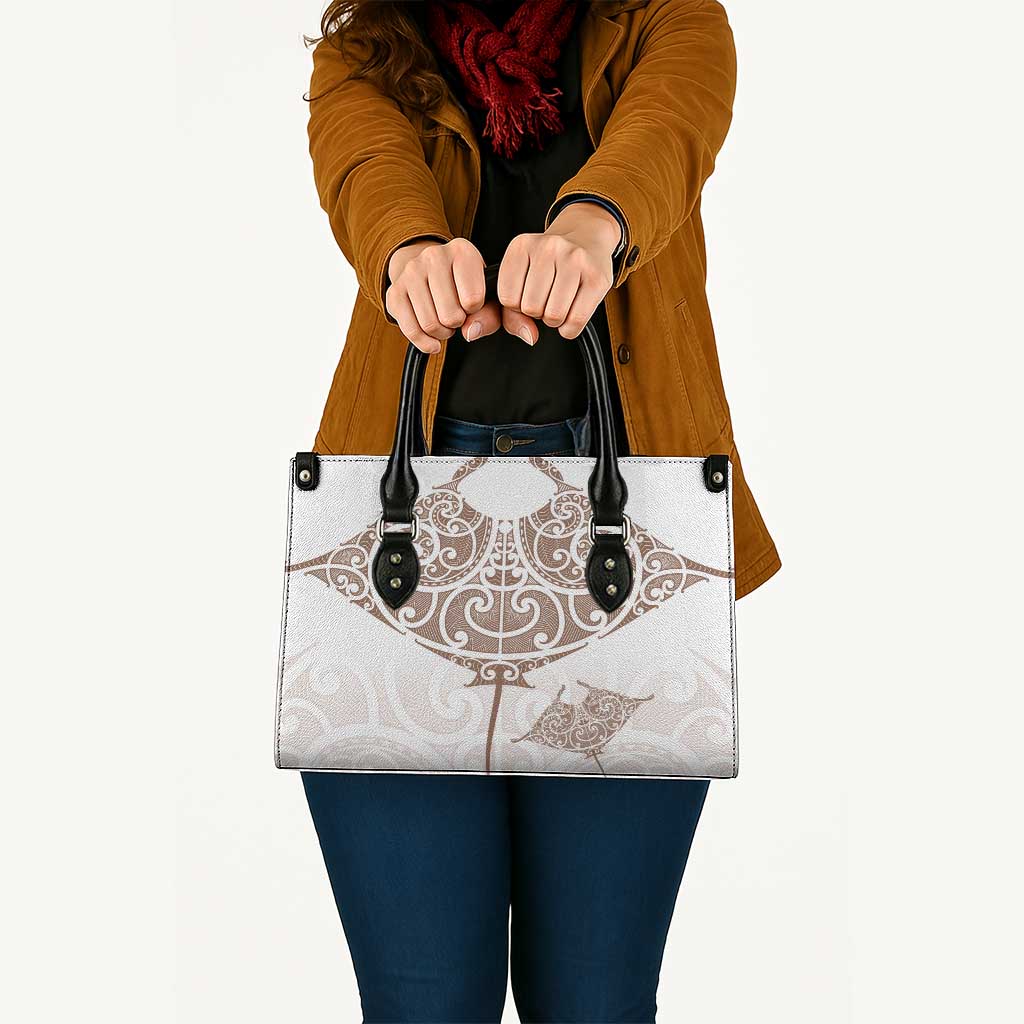 New Zealand Manta Ray Tattoo Leather Bag Aotearoa Maori Haehae Beige - Polynesian Pride