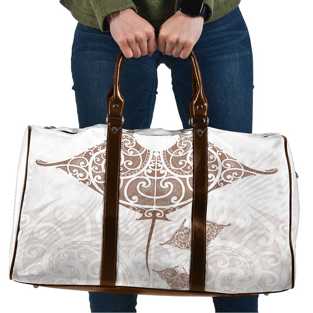 New Zealand Manta Ray Tattoo Travel Bag Aotearoa Maori Haehae Beige - Polynesian Pride