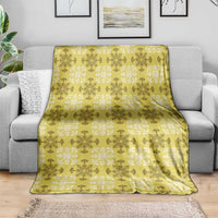 Yellow Hawaiian Quilt Blanket Hawaii Pineapple Monstera Palaka Motifs - Polynesian Pride