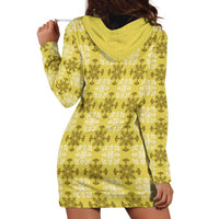 Yellow Hawaiian Quilt Hoodie Dress Hawaii Pineapple Monstera Palaka Motifs - Polynesian Pride