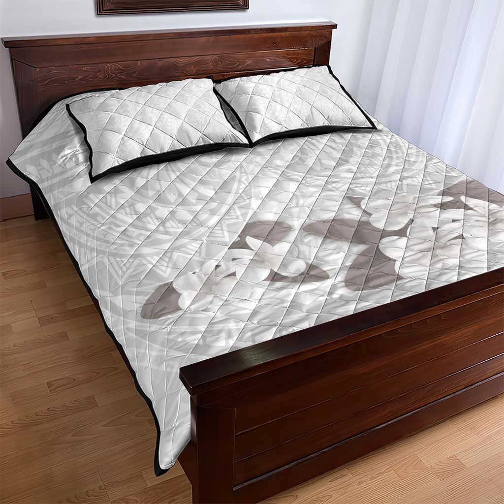 White Polynesia Quilt Bed Set Tribal Pattern Tropical Frangipani