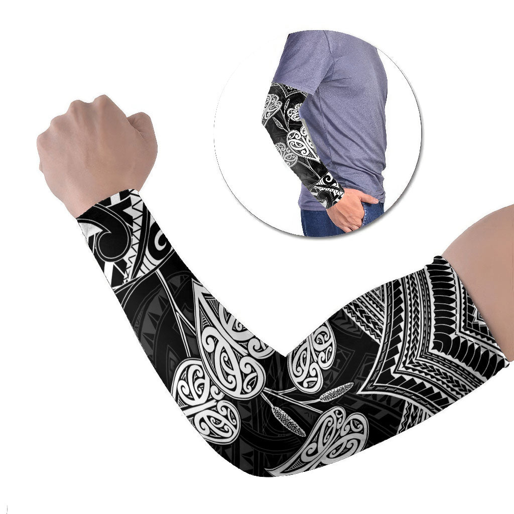 Black New Zealand Kawakawa Maori Ngaru Arm Sleeves LT14 Set of 2 Black - Polynesian Pride