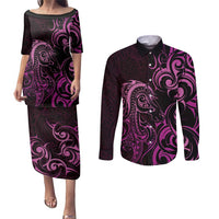 Pink Aotearoa Horse Racing Couples Matching Puletasi and Long Sleeve Button Shirt NZ Maori Pattern LT14 Pink - Polynesian Pride