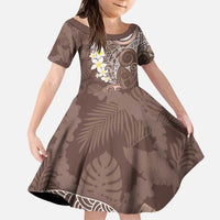 Mocha Mousse Polynesian Tribal Frangipani Tropical Vibe Kid Short Sleeve Dress