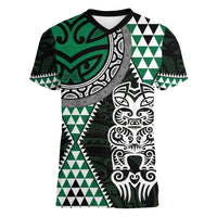 Green Aotearoa Niho Taniwha Women V-Neck T-Shirt Maori Mythology Tooth - Taniko Motifs LT14 Female Green - Polynesian Pride