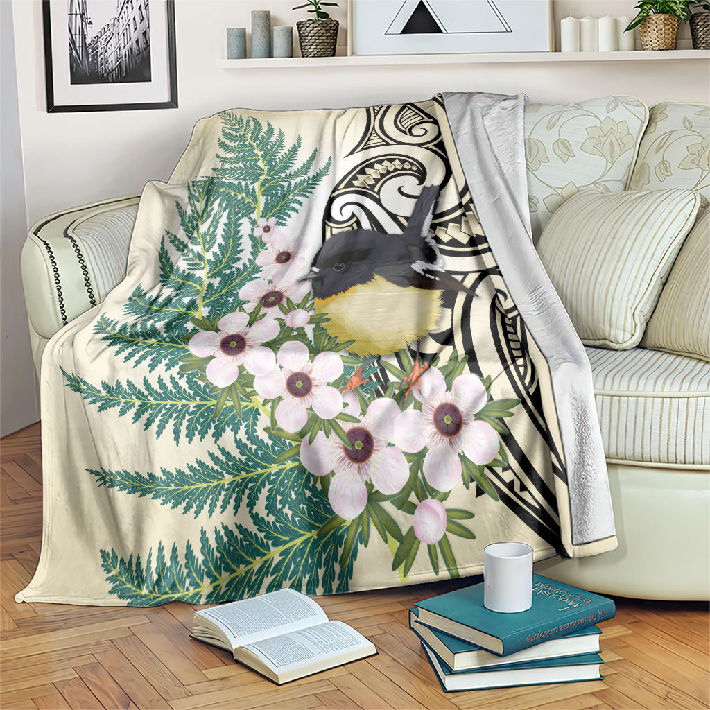 Endemic Tomtit New Zealand Blanket Miromiro Manuka Silver Fern Maori Pattern LT14 Cream - Polynesian Pride