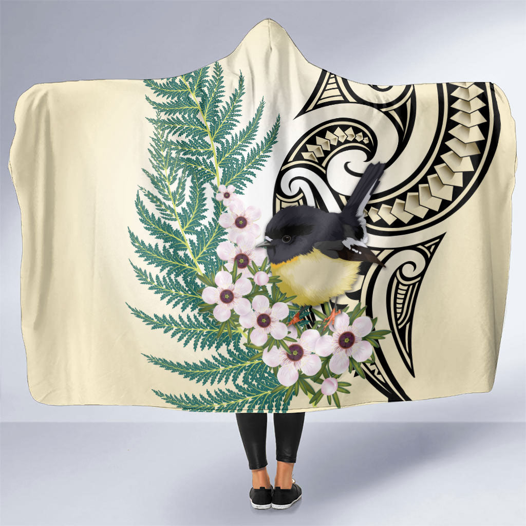 Endemic Tomtit New Zealand Hooded Blanket Miromiro Manuka Silver Fern Maori Pattern