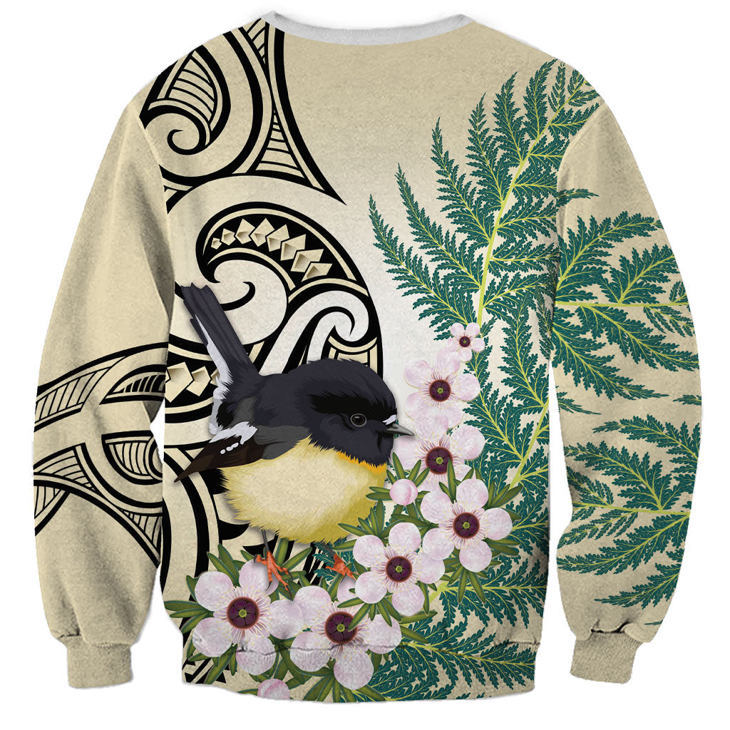 Endemic Tomtit New Zealand Sweatshirt Miromiro Manuka Silver Fern Maori Pattern