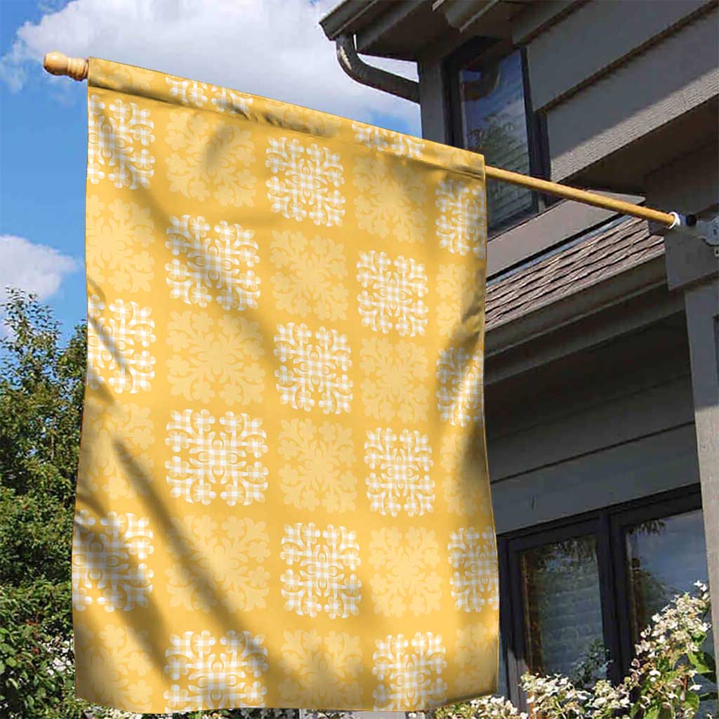 Yellow Palaka Quilt Hawaii Garden Flag Traditional Hawaii-plaid Pattern - Polynesian Pride