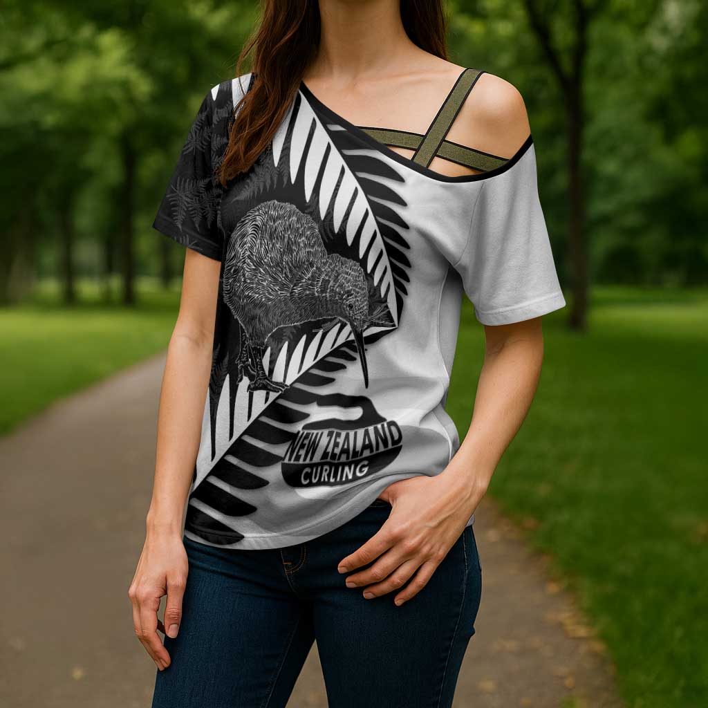 New Zealand Silver Fern Curling Personalised Cross Shoulder Shirt Aotearoa Kiwi Ponga Black White Version - Polynesian Pride