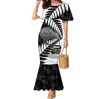 New Zealand Silver Fern Curling Personalised Family Matching Mermaid Dress and Hawaiian Shirt Aotearoa Kiwi Ponga Black White Version - Polynesian Pride