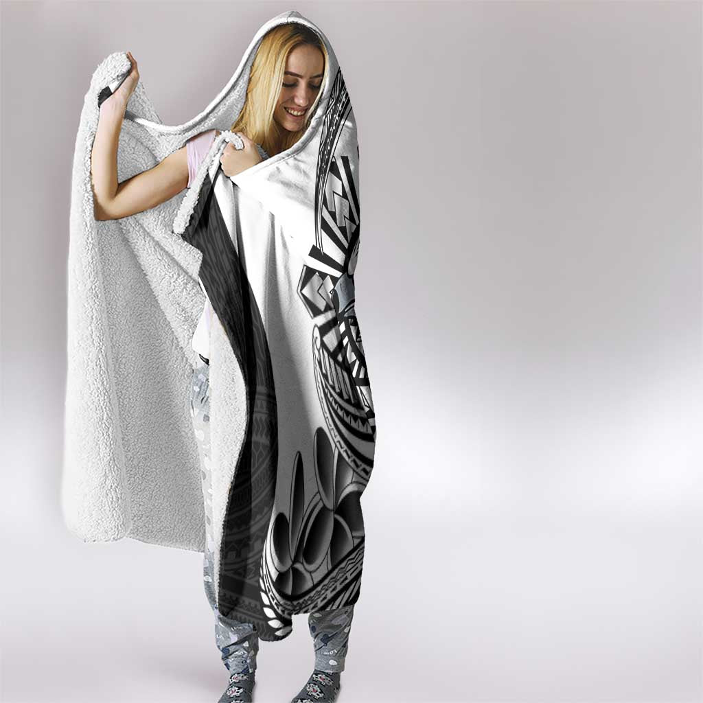 Philippines Eagle Sun Hooded Blanket Filipino Agila Polynesian Tattoo Black Color LT14 - Polynesian Pride