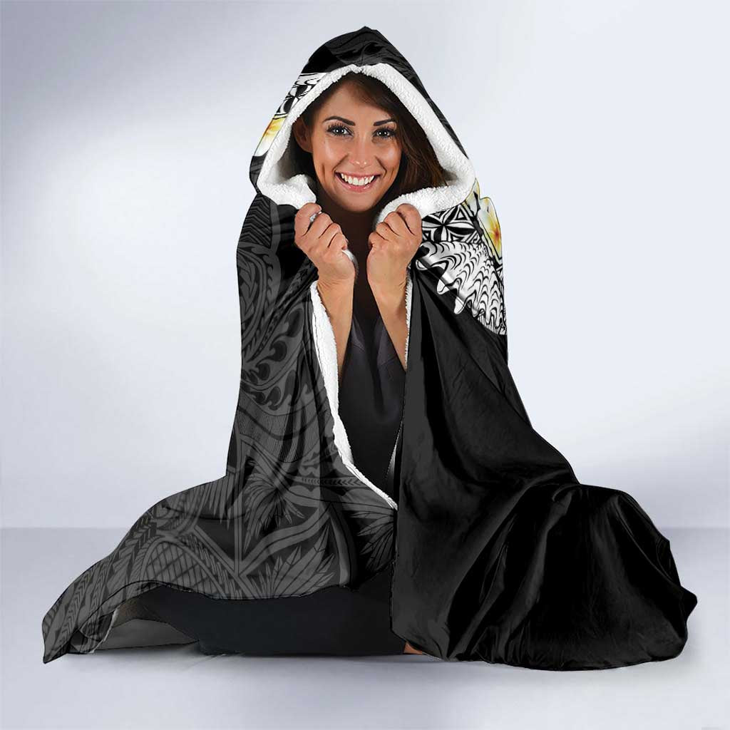 Black Samoa Tattoo Hooded Blanket Plumeria Samoan Ocean Tatau Pattern - Polynesian Pride