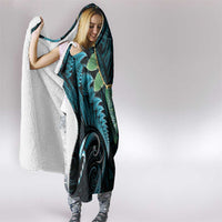 Aotearoa Pounamu Niho Hooded Blanket Silver Fern Mix Maori Pattern - Turquoise LT14 - Polynesian Pride