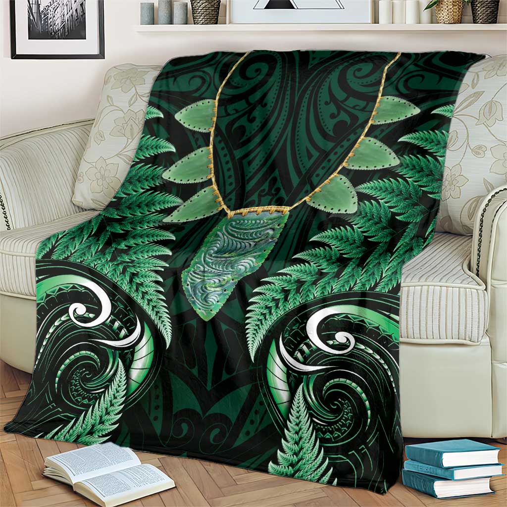 Aotearoa Pounamu Niho Blanket Silver Fern Mix Maori Pattern - Green