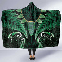 Aotearoa Pounamu Niho Hooded Blanket Silver Fern Mix Maori Pattern - Green LT14 One Size Green - Polynesian Pride