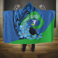 New Zealand Chatham Islands Hooded Blanket Wharekauri Forget Me Not With Black Robin LT14 - Polynesian Pride