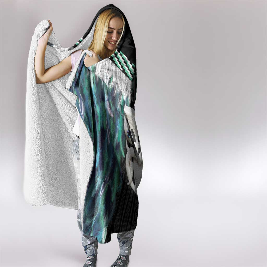 Aotearoa Korowai Motif Hooded Blanket Maori Wheku Poutama LT14 - Polynesian Pride