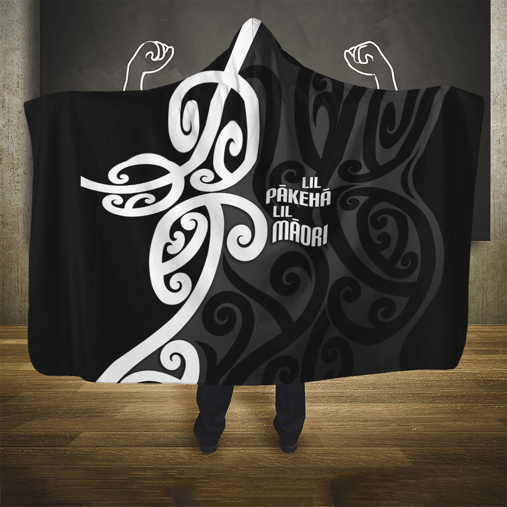 Lil Pakeha Lil Maori New Zealand Hooded Blanket Kiwi Proud Mangopare Pattern LT14 - Polynesian Pride