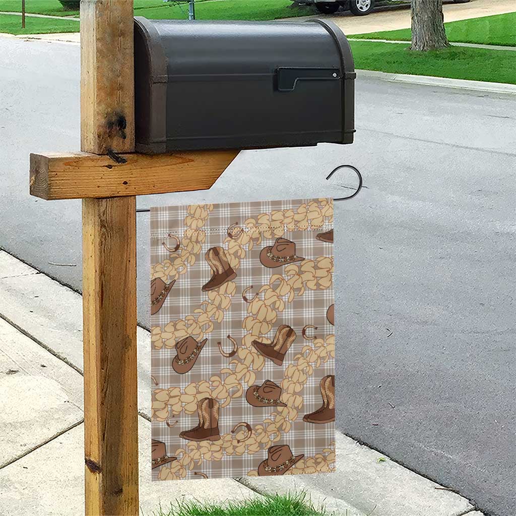 Khaki Palaka Hawaii Cowboy Garden Flag Puakenikeni Lei Paniolo Papale Seamless Vibes - Polynesian Pride