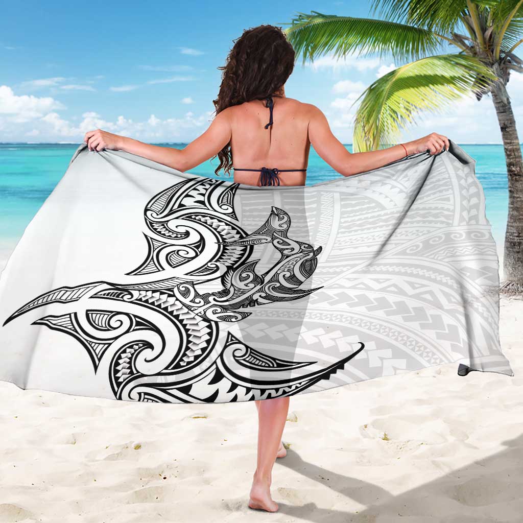 New Zealand Hammerhead Shark Sarong Maori Haehae Mangopare White - Polynesian Pride