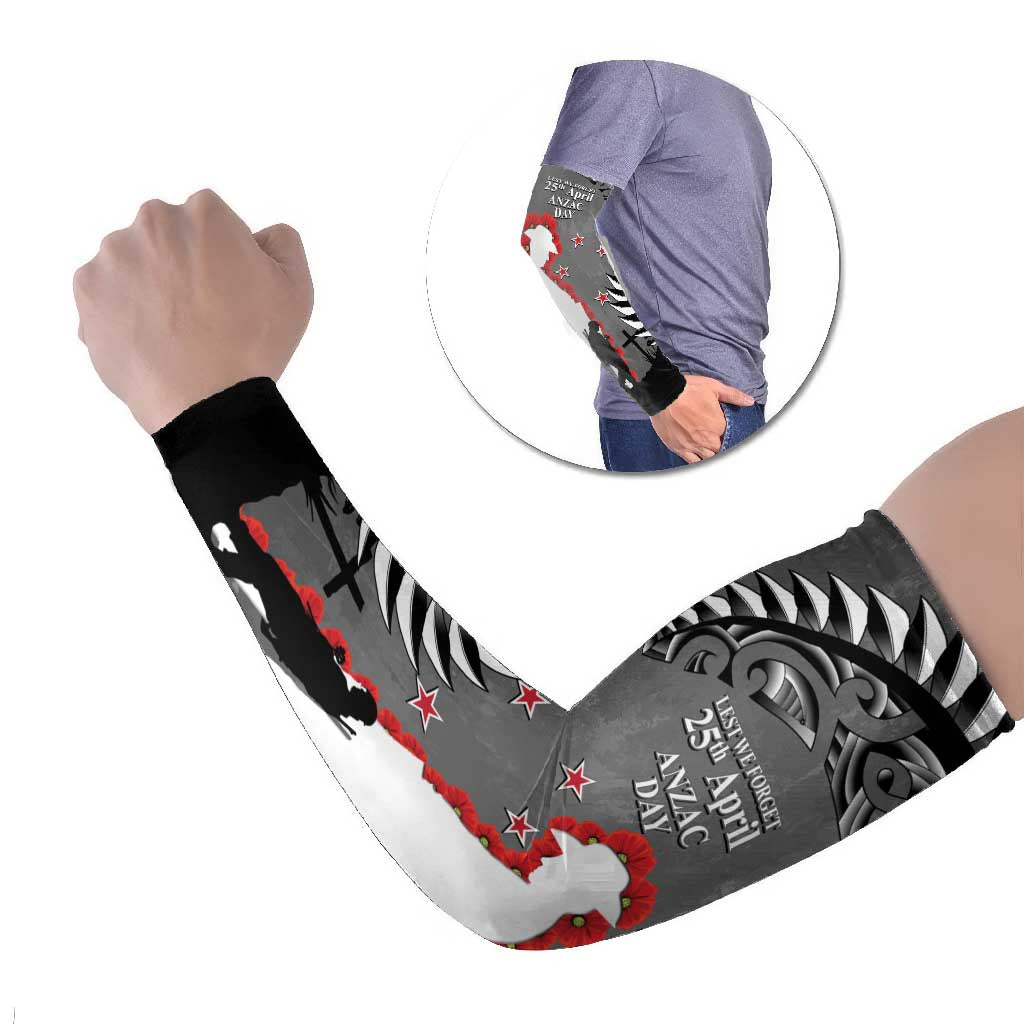 New Zealand ANZAC Day Arm Sleeves 25th April Silver Fern With Poppy - Polynesian Pride