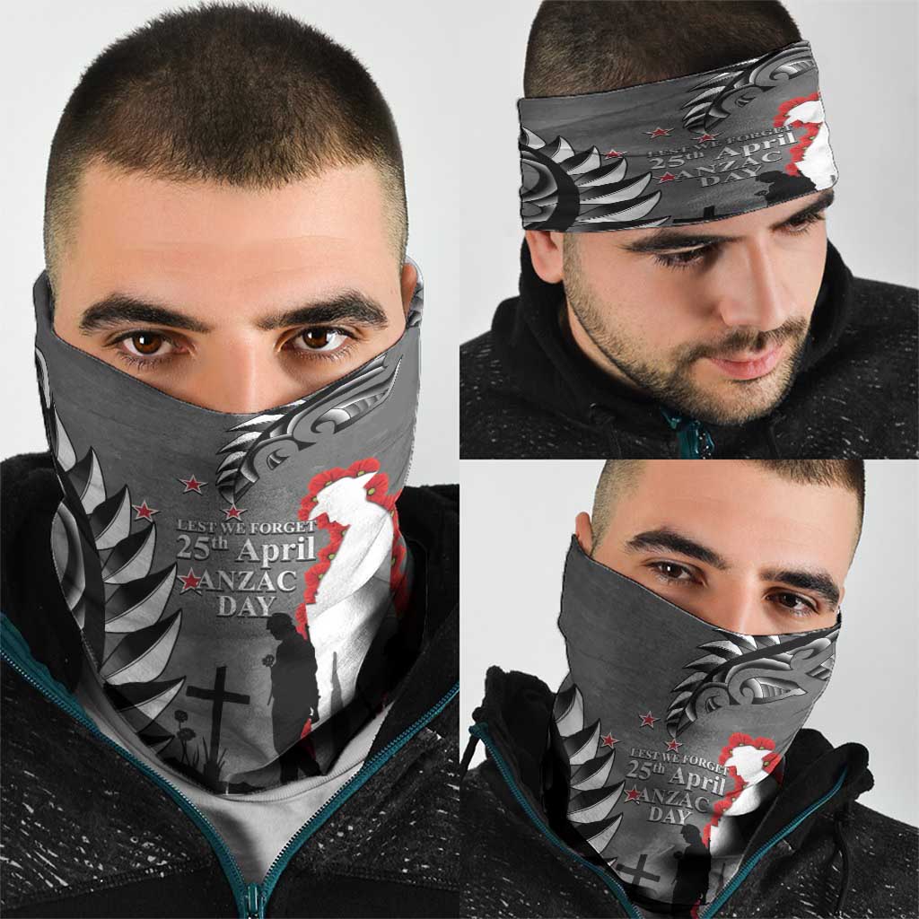 New Zealand ANZAC Day Neck Gaiter 25th April Silver Fern With Poppy - Polynesian Pride