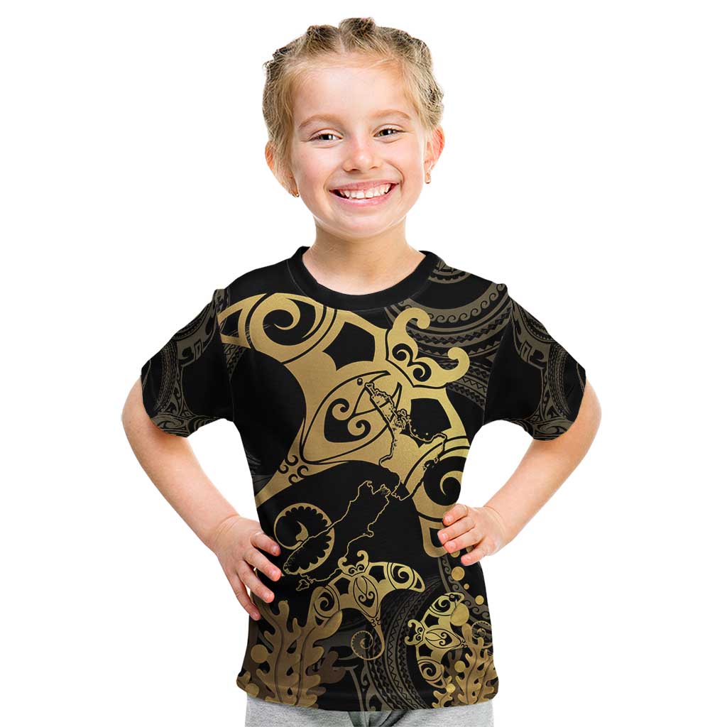 Black And Gold Aotearoa Whai Kid T Shirt NZ Stingrays Maori Curves Style LT14 Gold - Polynesian Pride