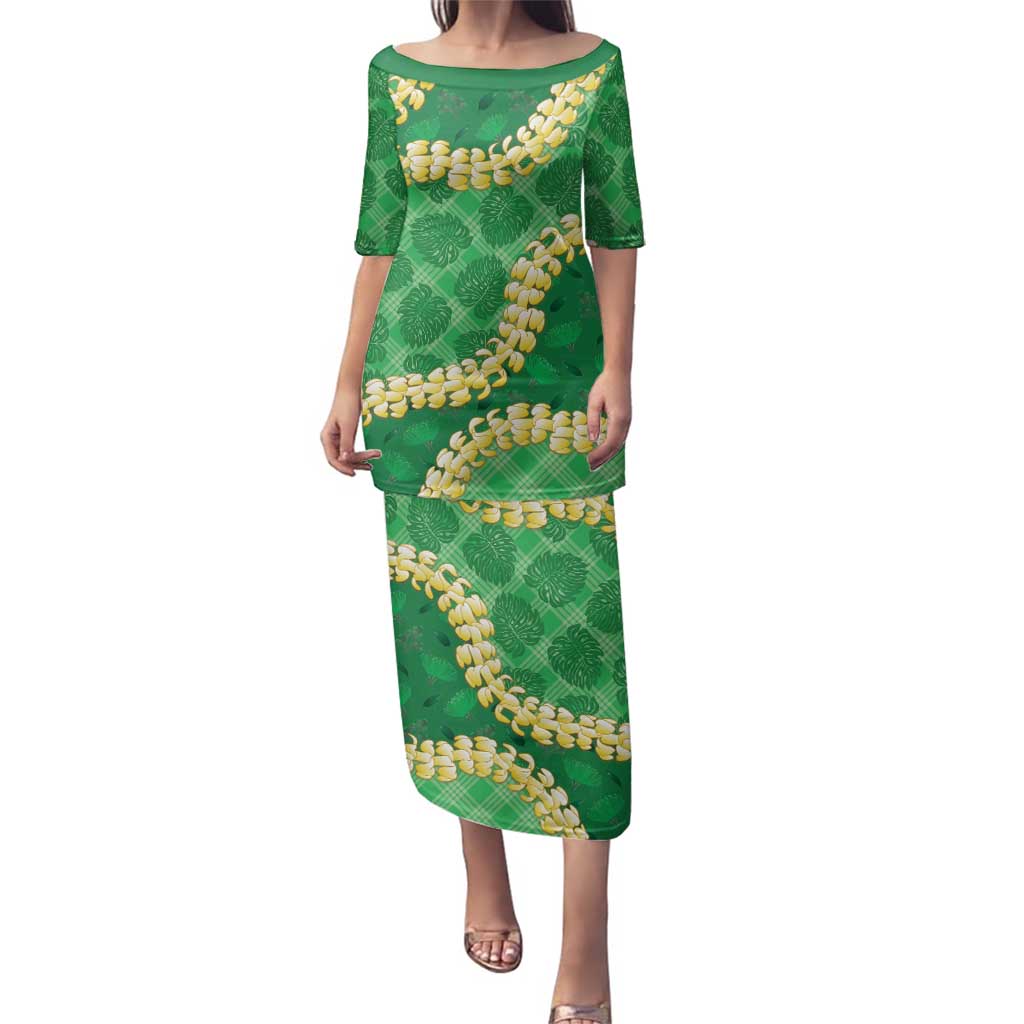 Green Palaka Hawaii Mele Kalikimaka Family Matching Puletasi and Hawaiian Shirt Ohia Lehua Monstera Puakenikeni Lei - Polynesian Pride