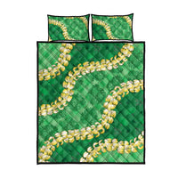Green Palaka Hawaii Mele Kalikimaka Quilt Bed Set Ohia Lehua Monstera Puakenikeni Lei - Polynesian Pride