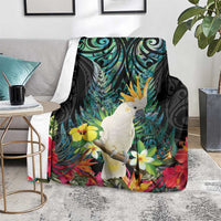 Sulphur-crested Cockatoo New Zealand Blanket Paua Shell Aotearoa Maori Tropical Flowers - Polynesian Pride