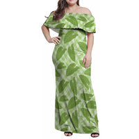 Green Hawaii Kalo Palaka Motifs Family Matching Off Shoulder Maxi Dress and Hawaiian Shirt Hawaiian Taro Leaves Elegant Vibes LT14 Mom's Dress Green - Polynesian Pride