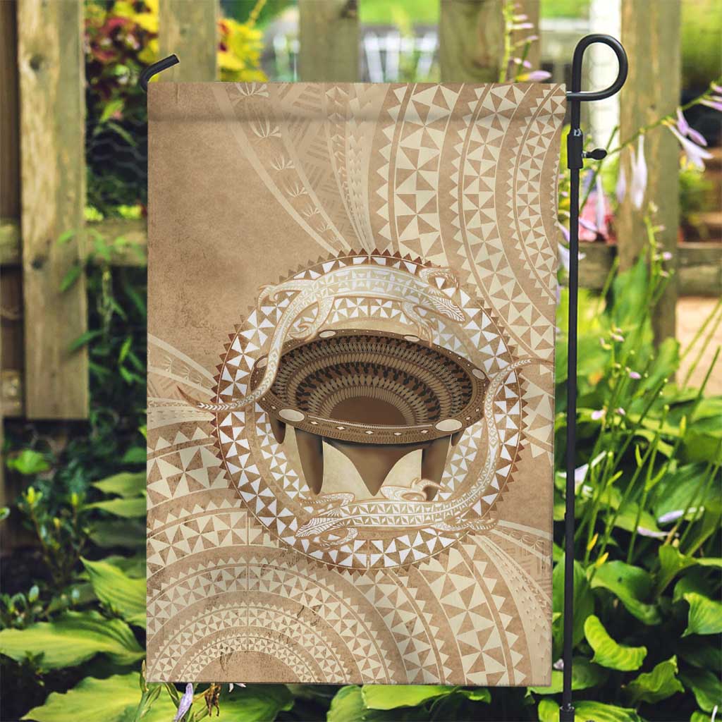 Tonga Skink Kava Bowl Garden Flag Vintage Tongan Ngatu Pattern