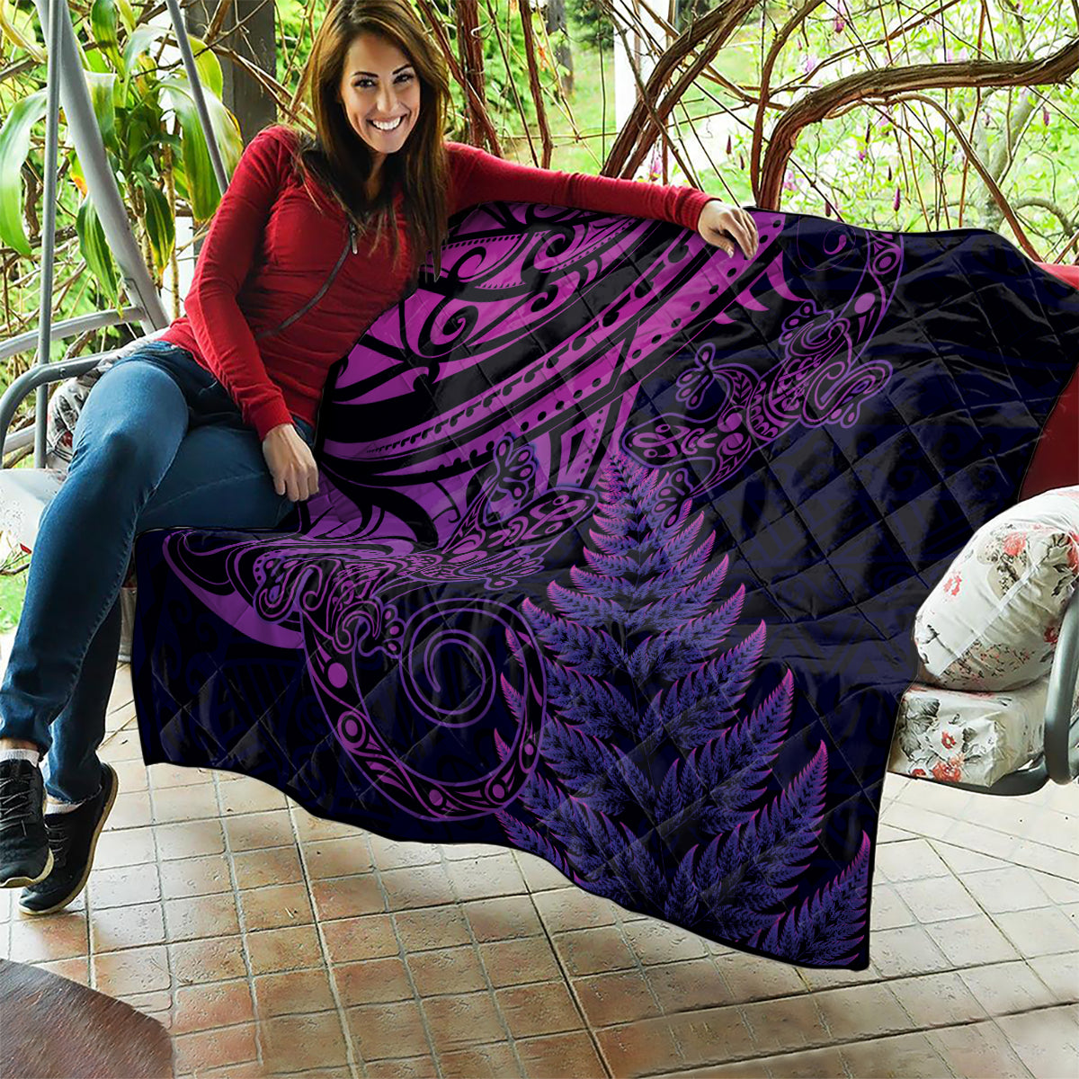 New Zealand Lizard Quilt Silver Fern Aotearoa Maori Purple Version