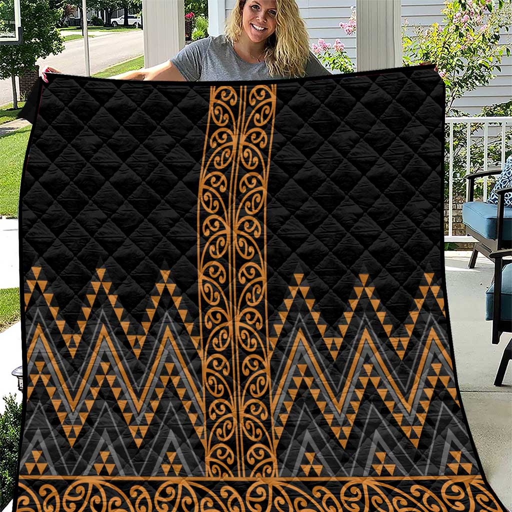 Gold Aotearoa Mangopare Kowhaiwhai and Niho Taniwha Quilt Maori New Zealand