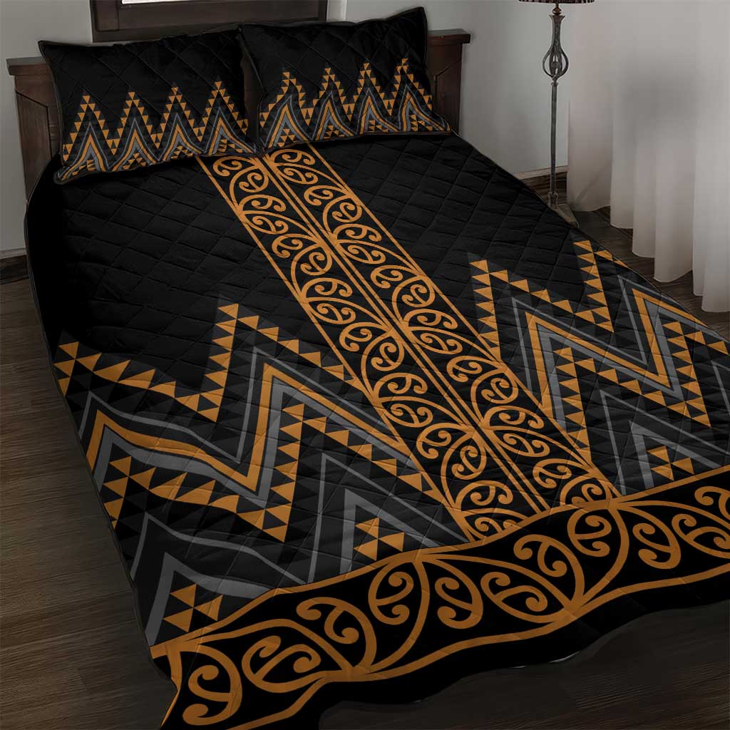 Gold Aotearoa Mangopare Kowhaiwhai and Niho Taniwha Quilt Bed Set Maori New Zealand