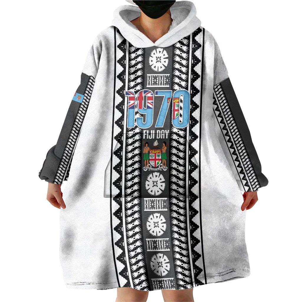 Fiji Day 1970 Wearable Blanket Hoodie For Fiji Ever Fiji Tapa Pattern White LT14 - Polynesian Pride