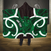 Kakariki Aotearoa Atua Tumatauenga Personalised Hooded Blanket Maori God Of War Tiki With Taiaha LT14 - Polynesian Pride
