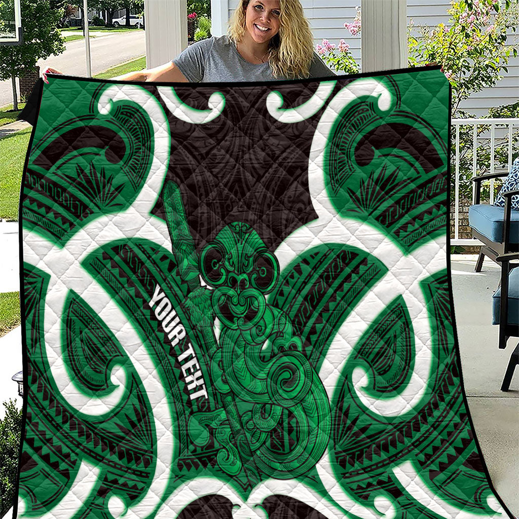 Kakariki Aotearoa Atua Tumatauenga Personalised Quilt Maori God Of War Tiki With Taiaha LT14 Green - Polynesian Pride
